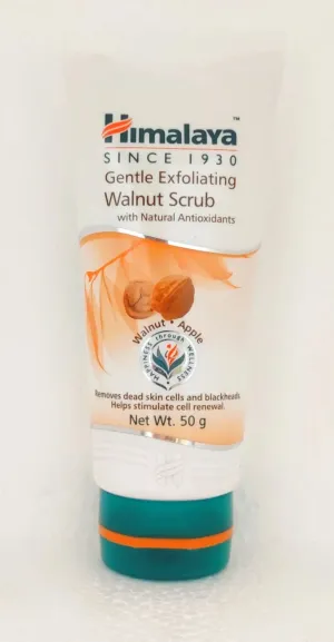 Himalaya Gentle exfoliating walnut scrub 50gm