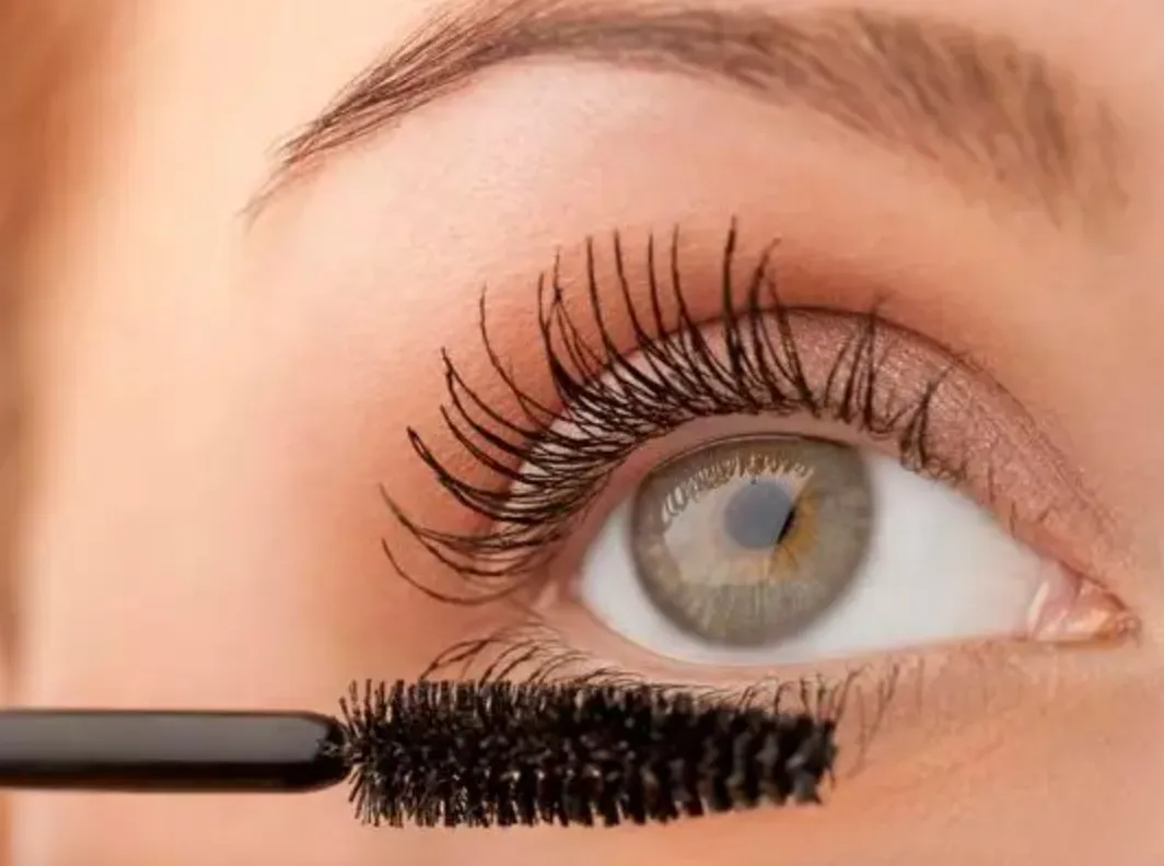 Ultimate Volume & Length Clean Mascara